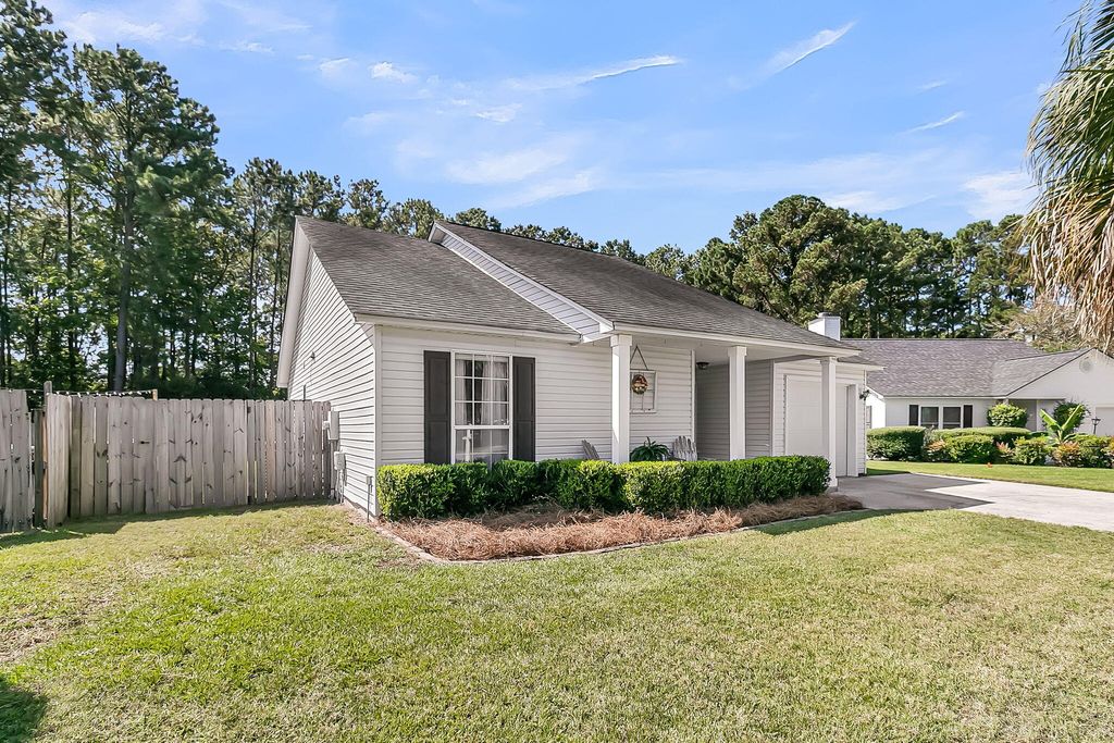 Photo of 1974 Armory Drive, Mount Pleasant, SC 29466 (MLS # 25026835)