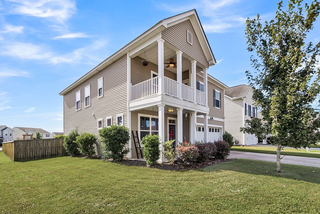 Photo of 407 Freeland Way, Moncks Corner, SC 29461 (MLS # 25026176)