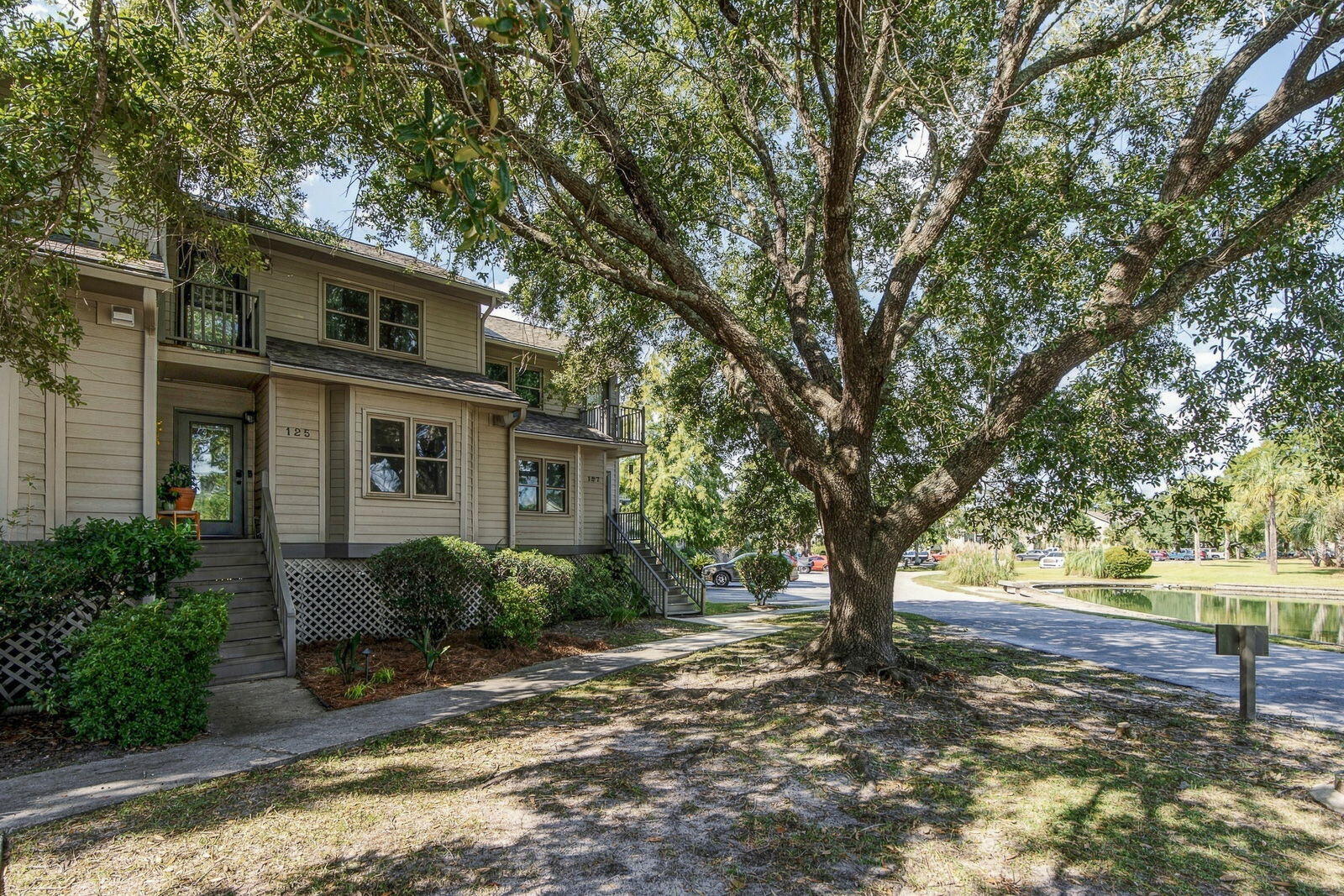 125 River Breeze Drive 33