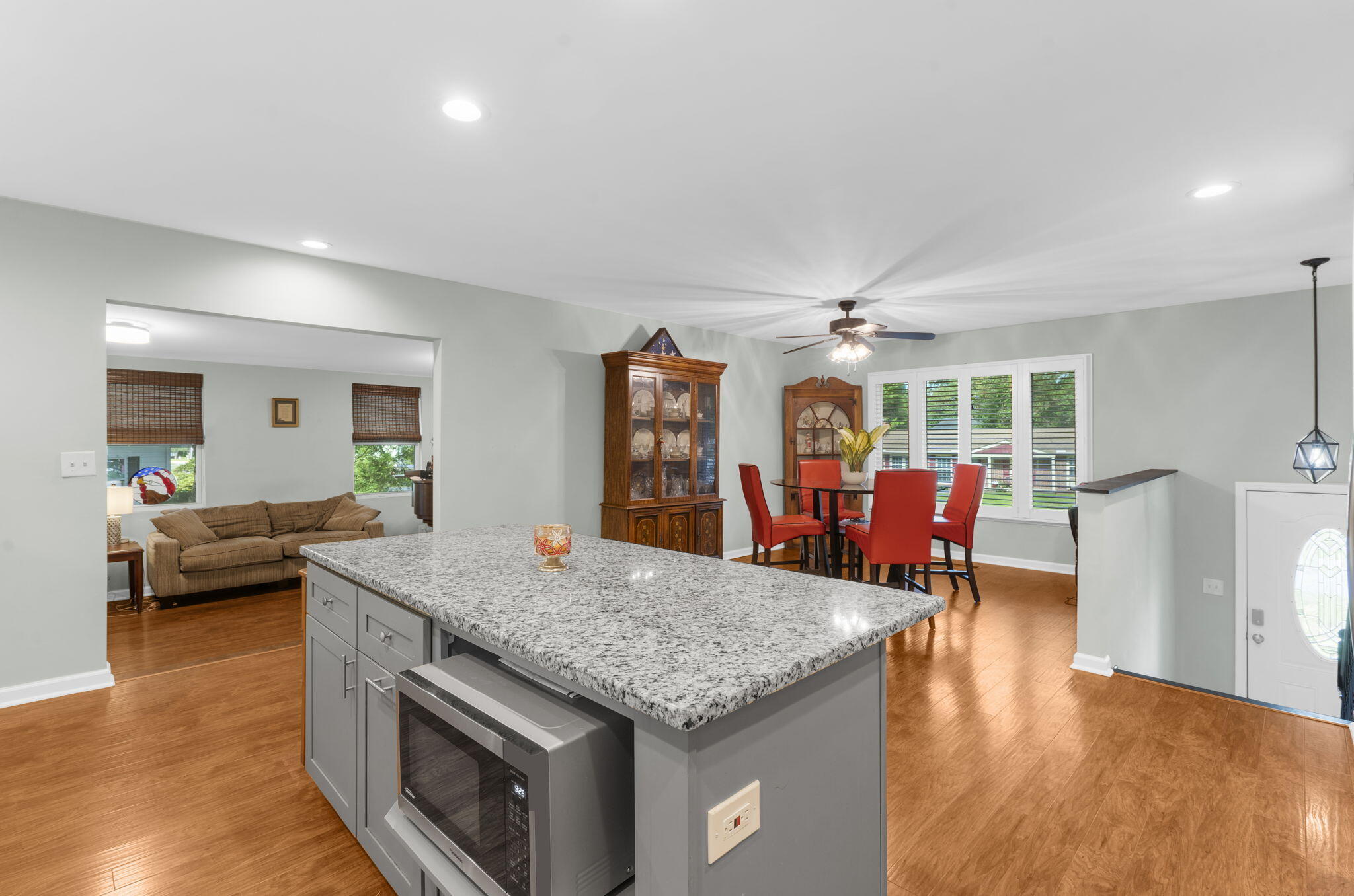 1811 Manigault Place
