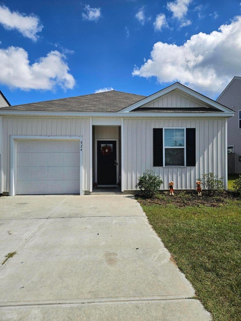 Photo of 824 Lilyford Lane, Summerville, SC 29486 (MLS # 26028610)