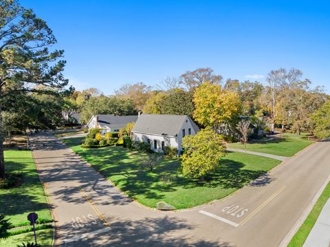 Photo of 957 Regatta Road, Charleston, SC 29412 (MLS # 25032715)