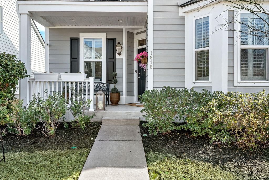 Photo of 1818 Grovehurst Drive, Charleston, SC 29414 (MLS # 26004417)