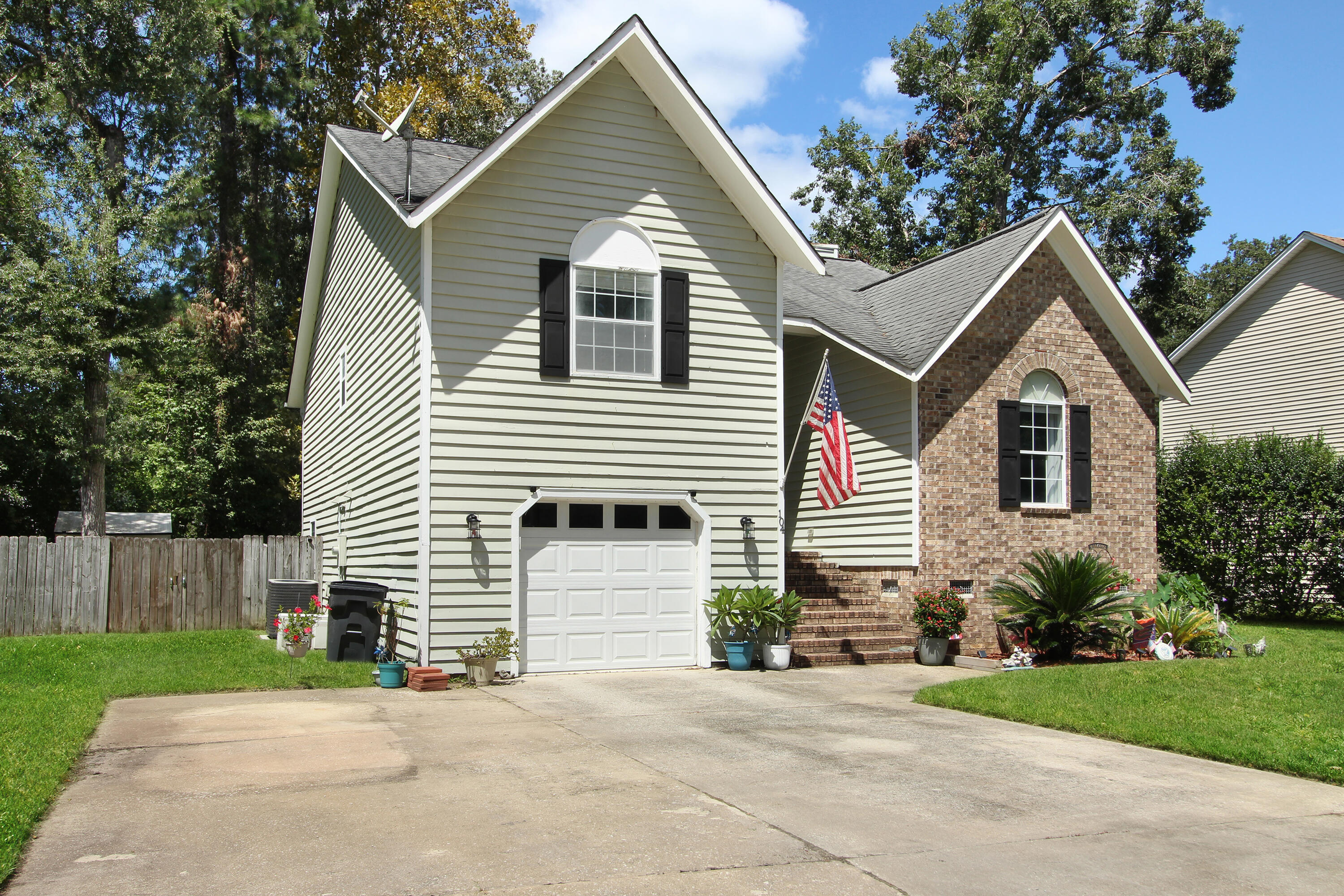 104 Excaliber Place