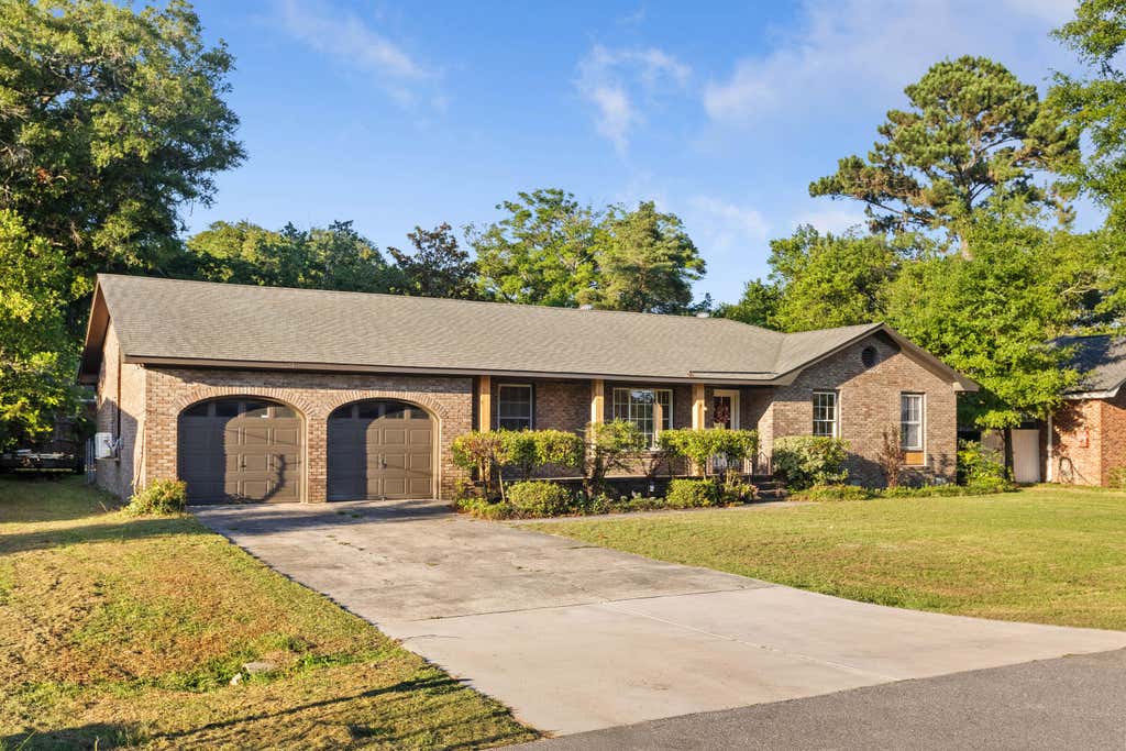 Photo of 742 Leafwood RD, Charleston, SC 29412 (MLS # 26018051)