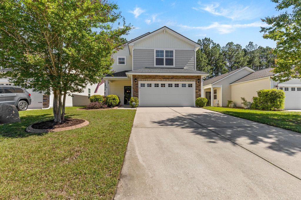 Photo of 272 Cameron Street, Summerville, SC 29486 (MLS # 26010476)
