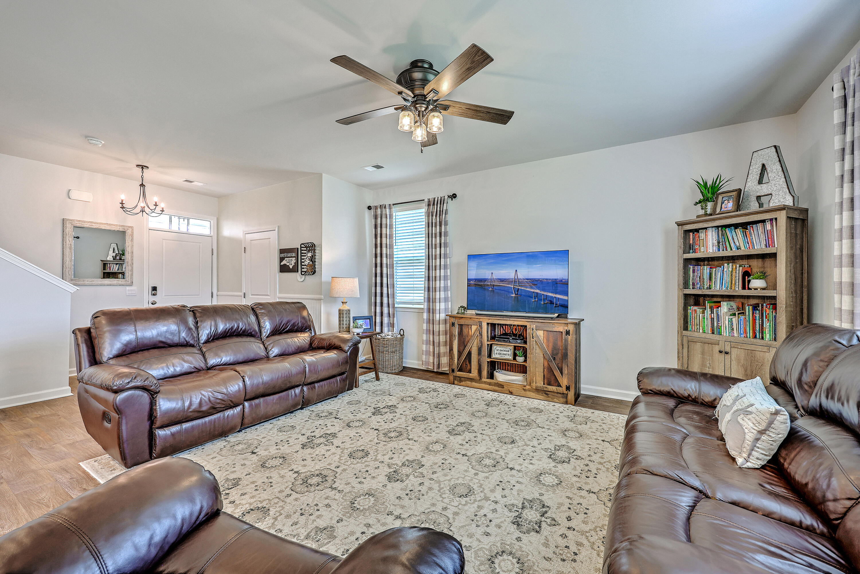923 Woodside Creek Lane