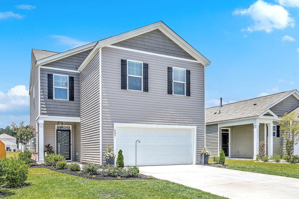 Photo of 923 Woodside Creek Lane, Summerville, SC 29486 (MLS # 25019795)