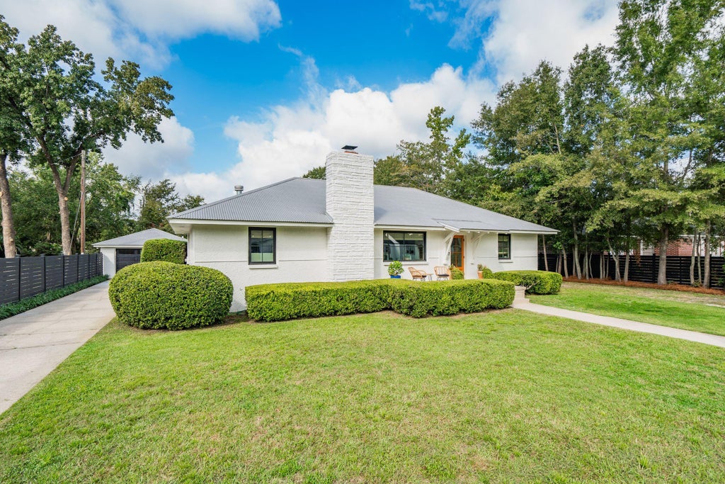 Photo of 413 Martello Drive, Charleston, SC 29412 (MLS # 26029189)
