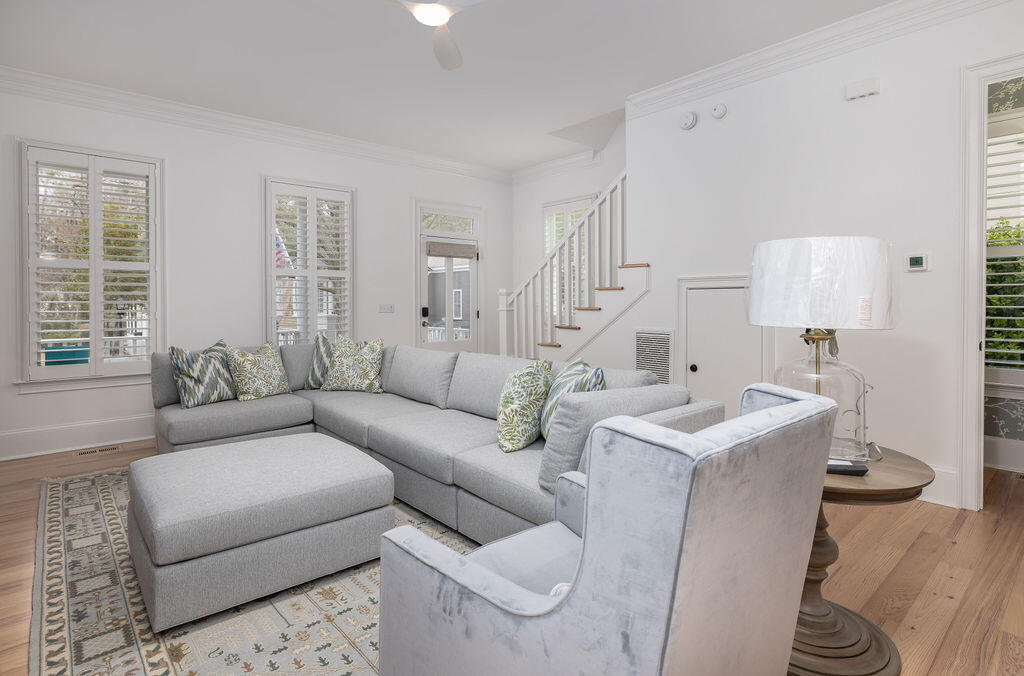 281 N Shelmore Boulevard