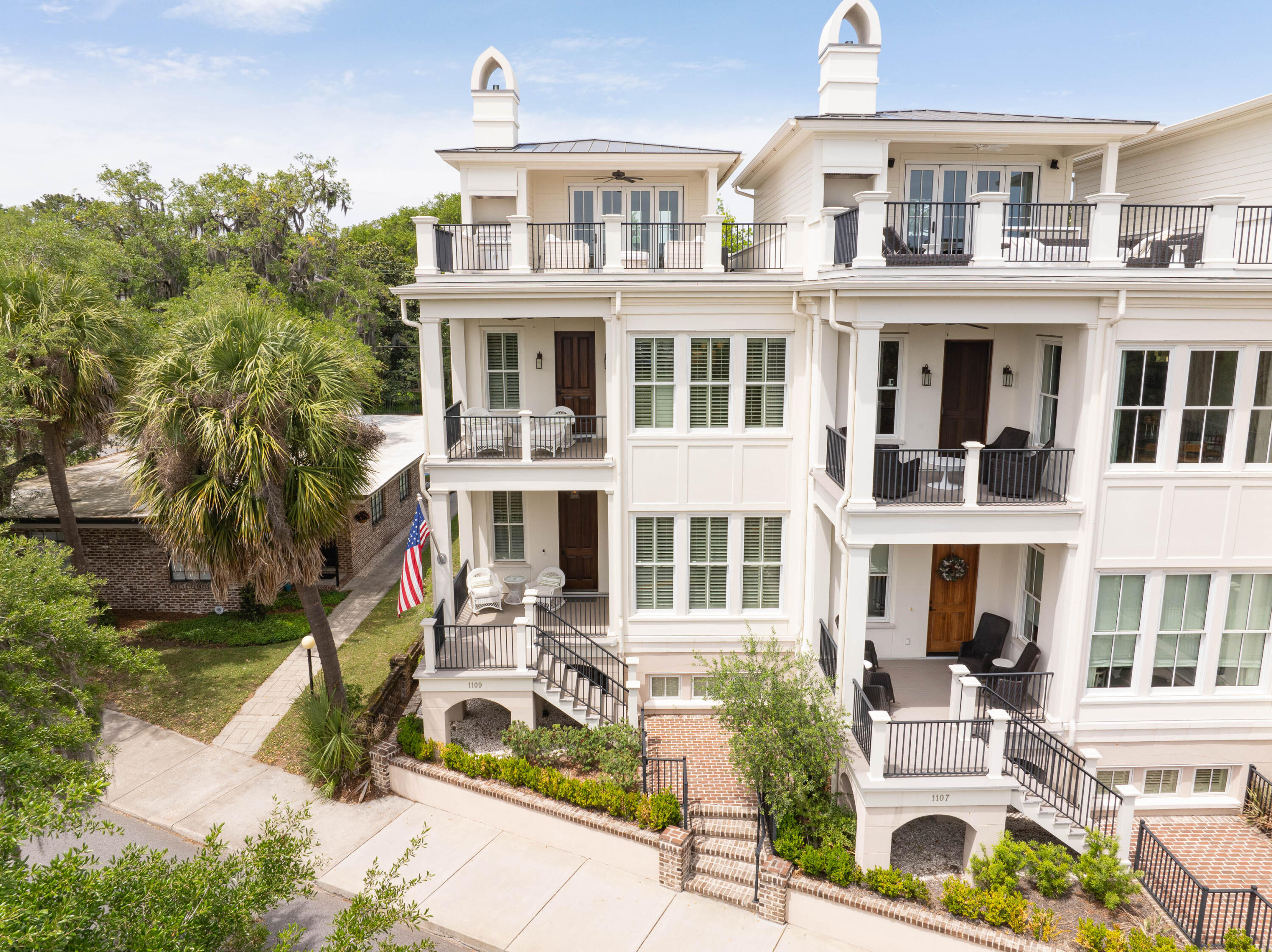 1109 Bay Street