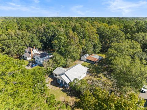 Photo of 136 West Street, Moncks Corner, SC 29461 (MLS # 25027658)