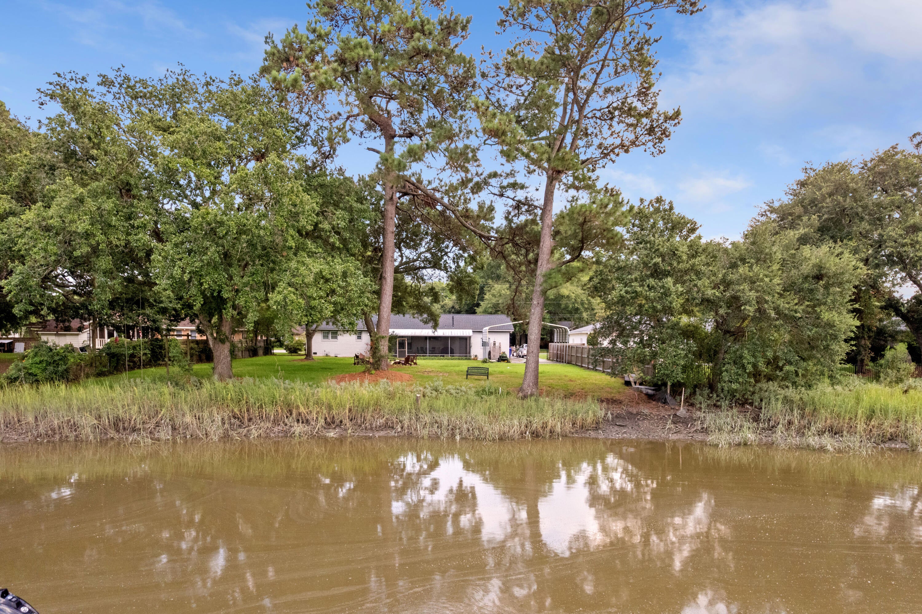 764 Creekside Drive