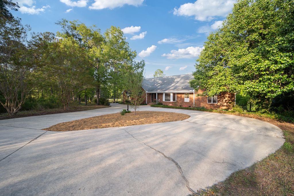 Photo of 370 Chapel Creek Drive, Santee, SC 29142 (MLS # 26007368)