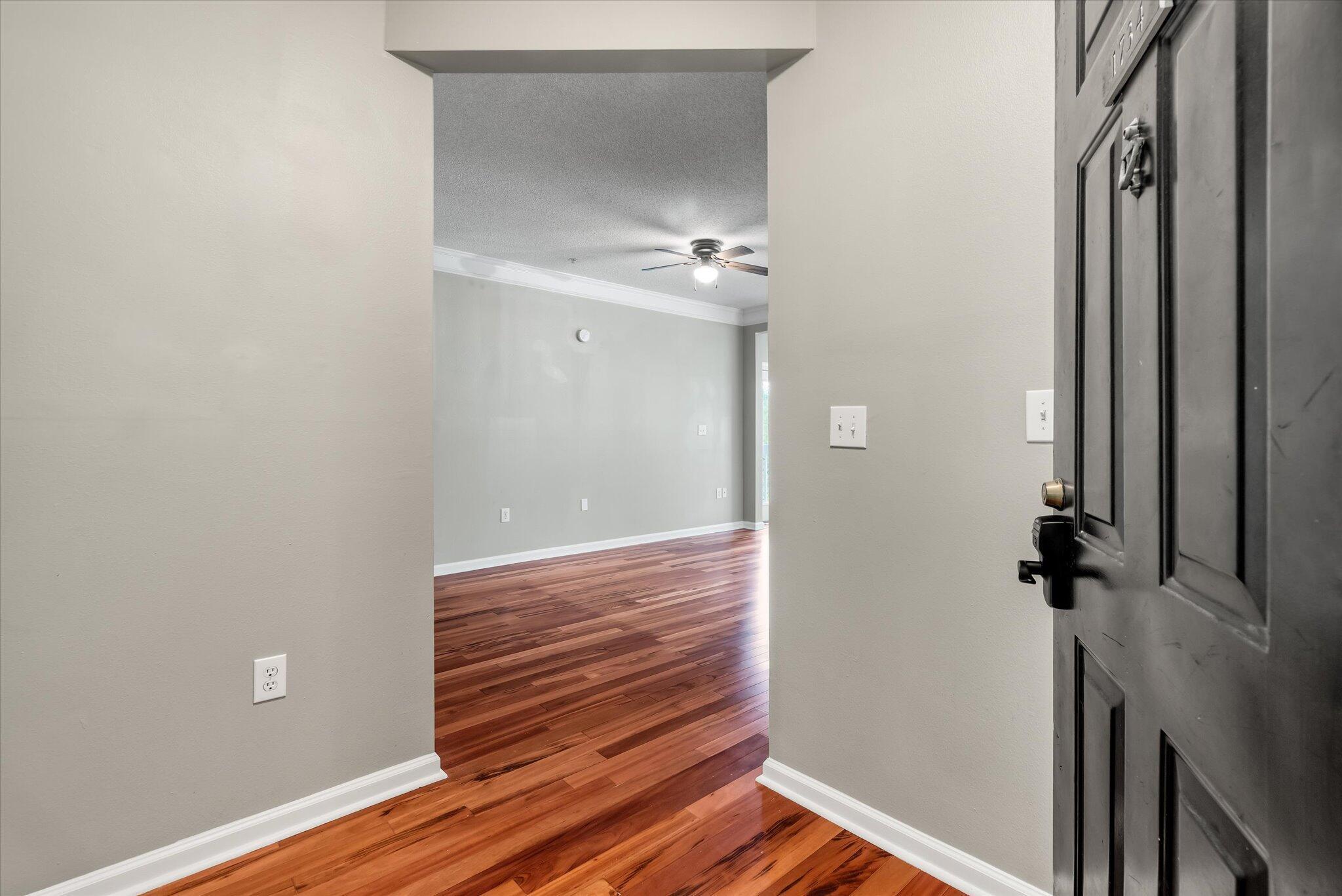 1734 Chatelain Way 1734