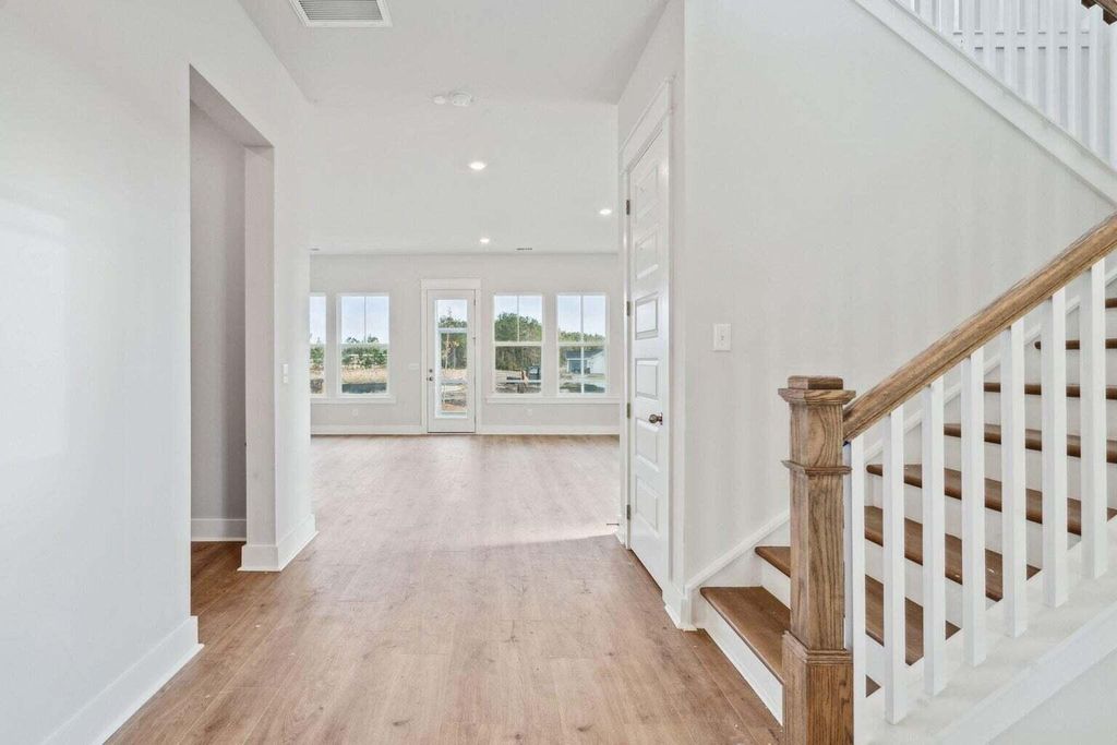 Photo of 108 Beamon Loop, Summerville, SC 29486 (MLS # 26013844)