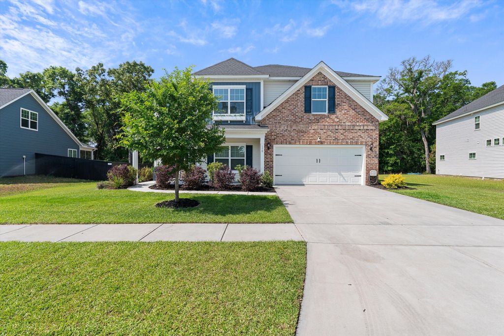 Photo of 170 Thistle Lane, Beaufort, SC 29907 (MLS # 26011863)