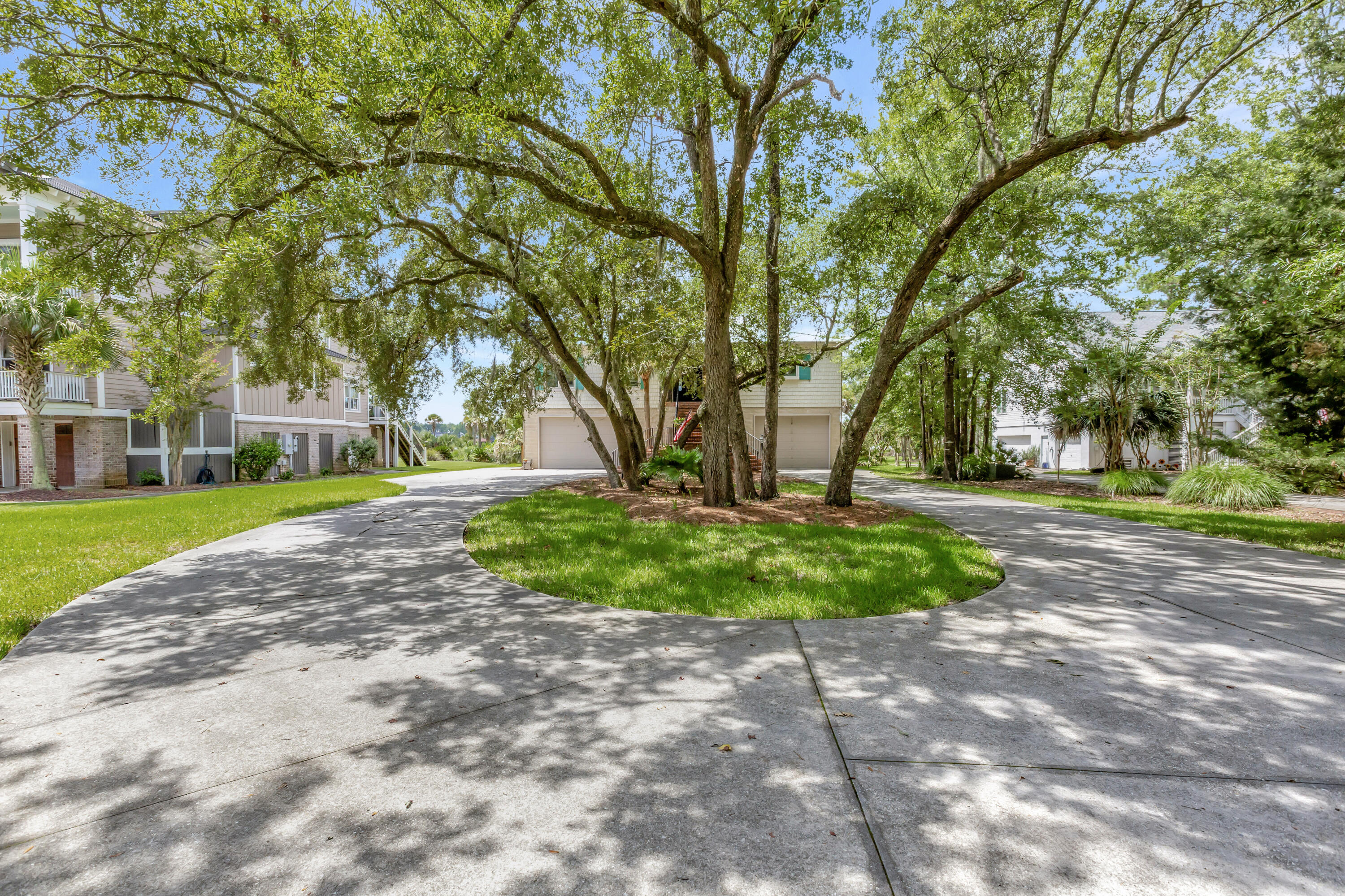 1392 Eden Road