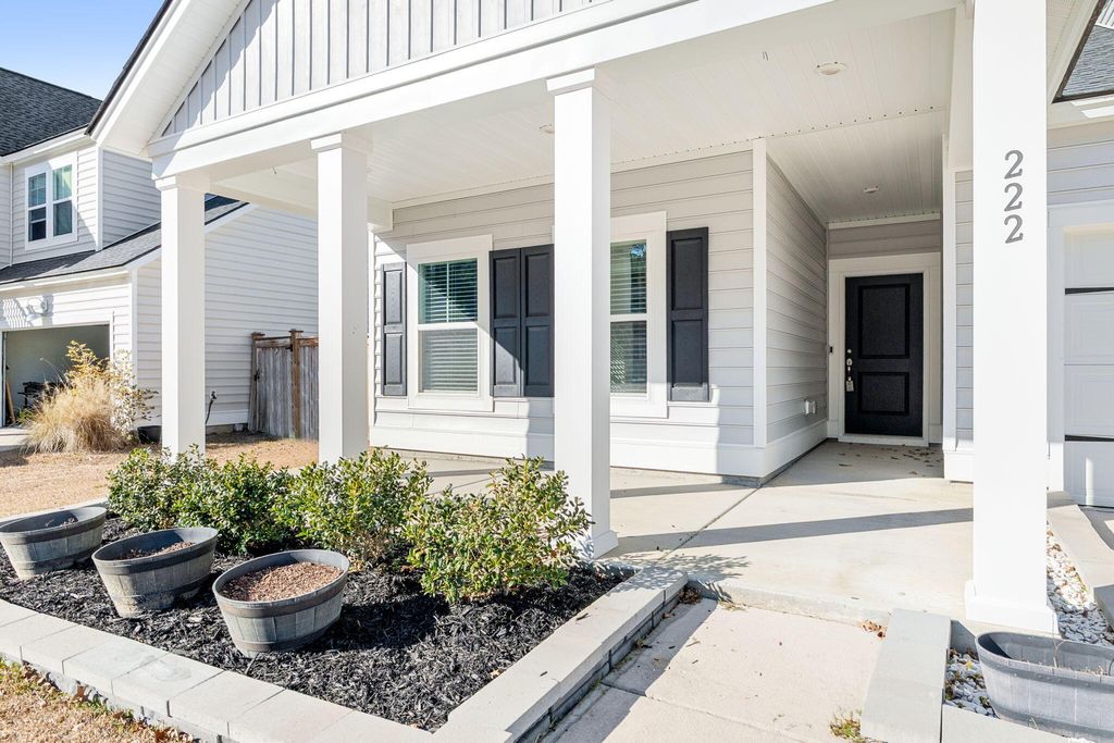 Photo of 222 Woodland Oak Way, Summerville, SC 29485 (MLS # 26002893)