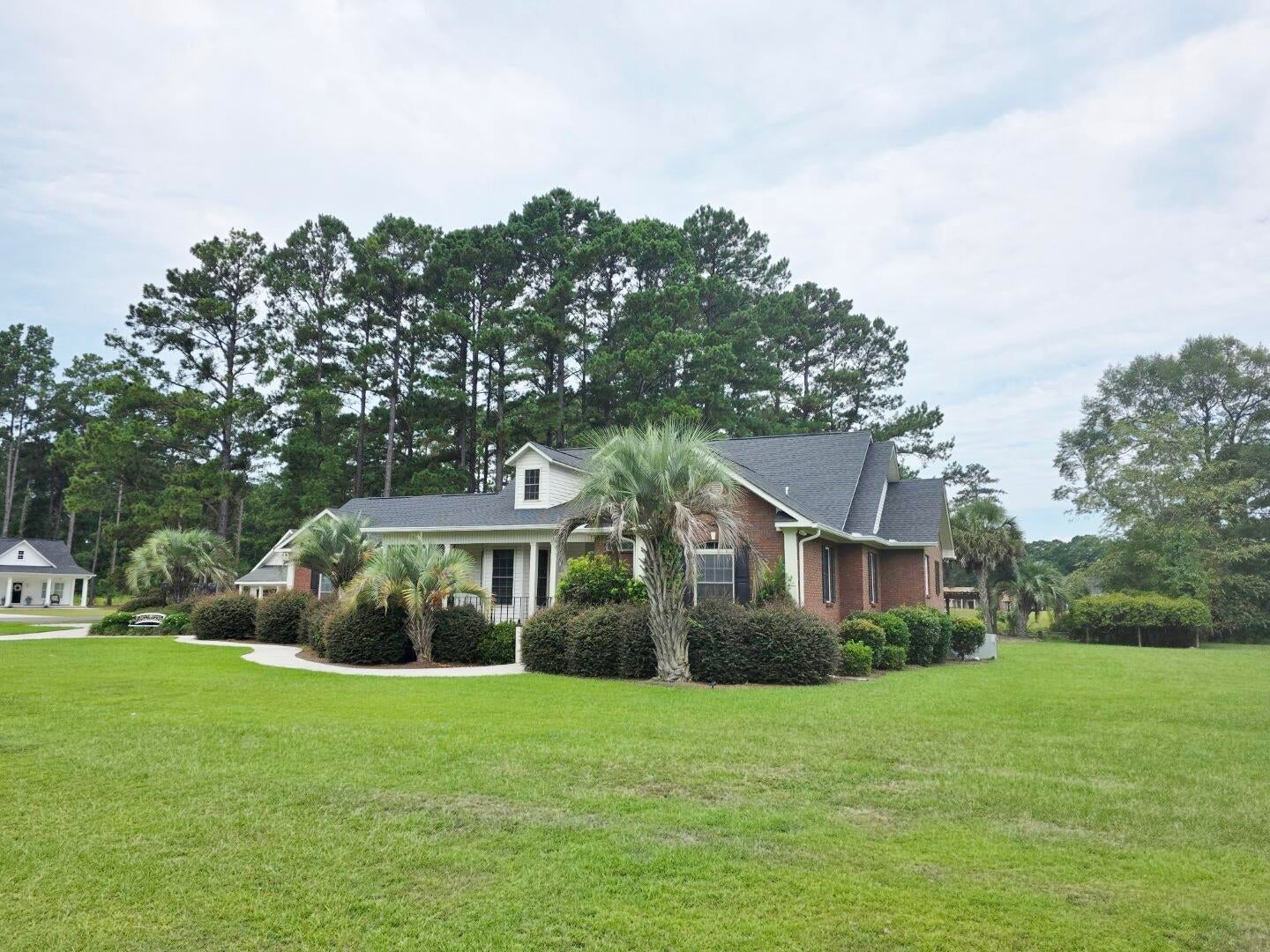 101 Fairway Court