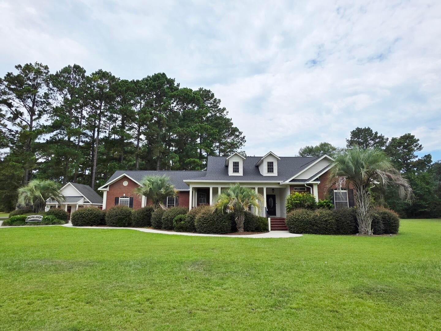 101 Fairway Court