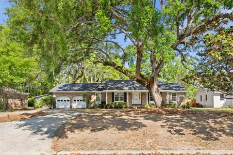 Photo of 613 Pelzer Drive, Mount Pleasant, SC 29464 (MLS # 26019505)