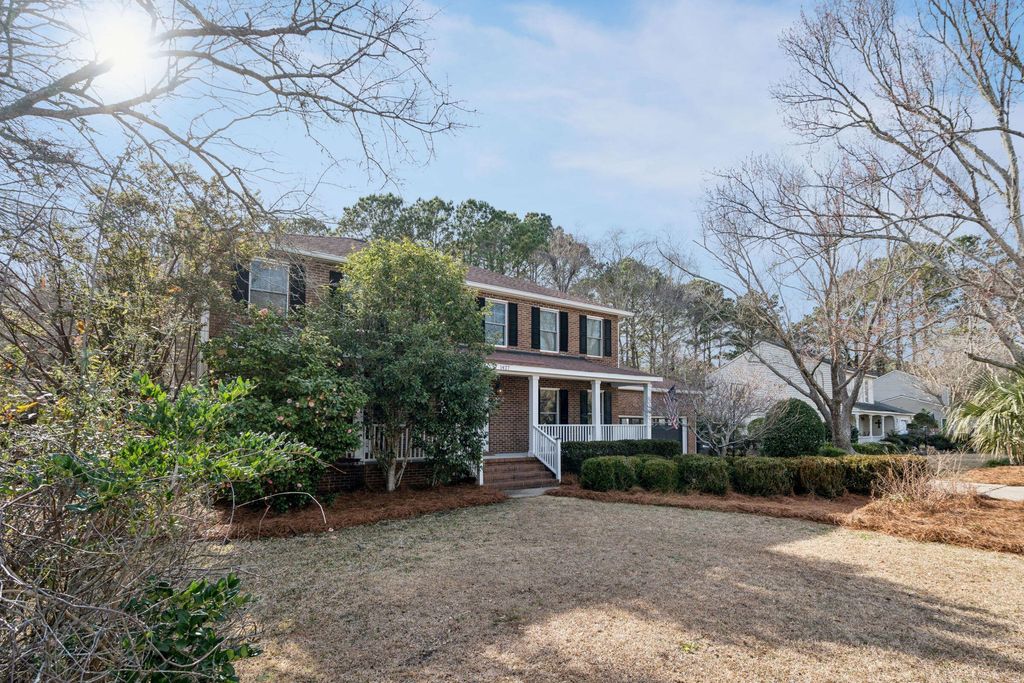 Photo of 1427 Diamond Boulevard, Mount Pleasant, SC 29466 (MLS # 26005299)