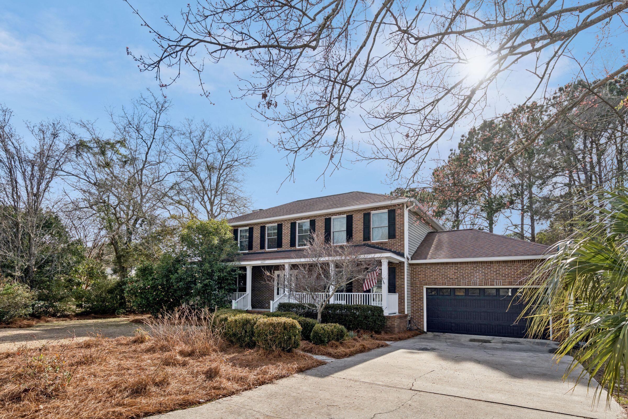 1427 Diamond Boulevard