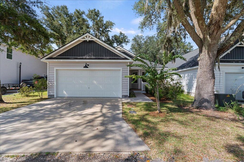 Photo of 293 Volunteer Park Road, Ridgeland, SC 29936 (MLS # 25032480)