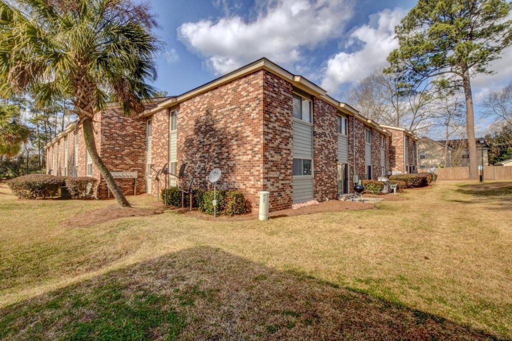 Photo of 805 Andrea Lane, Hanahan, SC 29410 (MLS # 26002405)