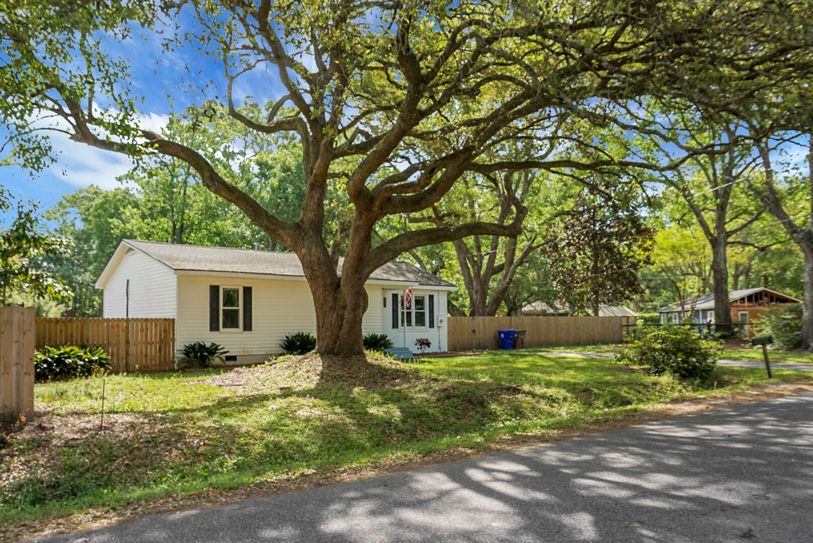 1010 Bradford Avenue