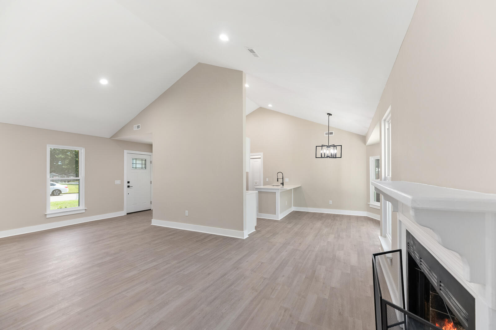 2916 Salamander Creek Lane