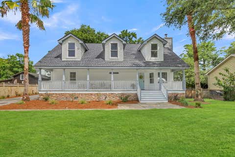 Photo of 2142 Gulf Drive, Mount Pleasant, SC 29466 (MLS # 26009387)