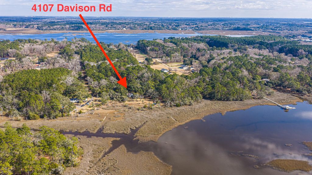 Photo of 4107 Davison Road, Ravenel, SC 29470 (MLS # 26012957)