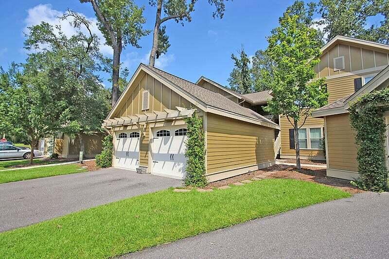 Photo of 5508 Colonial Chatsworth Circle, North Charleston, SC 29418 (MLS # 26025711)