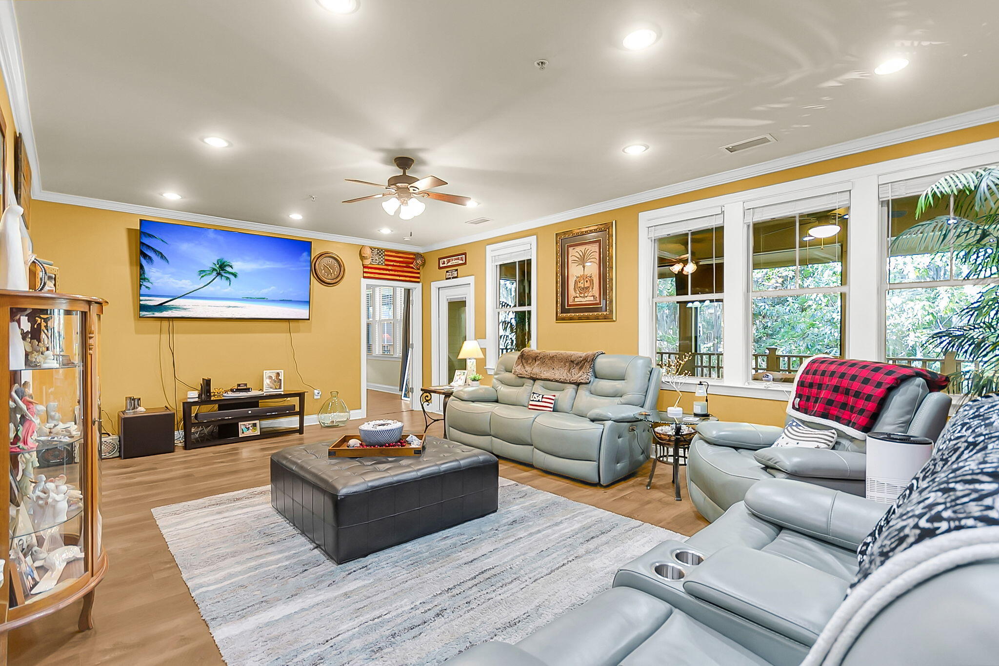 5508 Colonial Chatsworth Circle