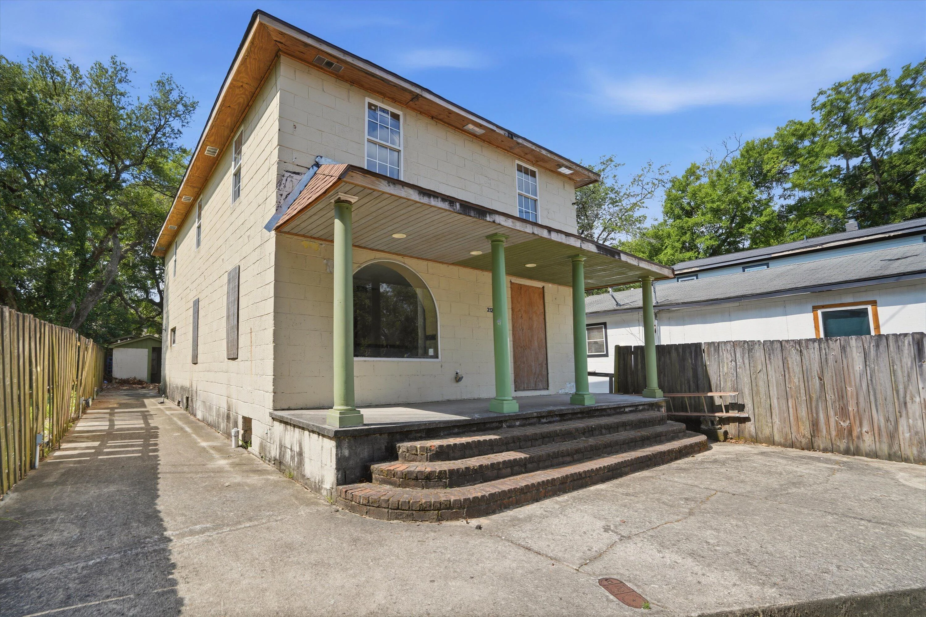 2111 Atlas Street