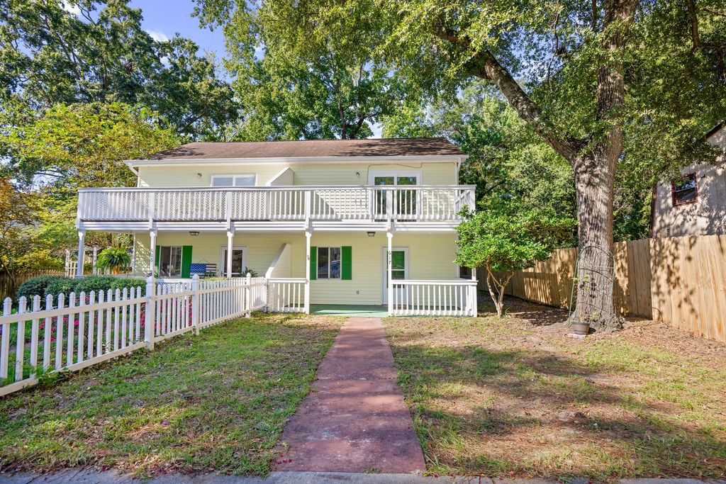Photo of 617 Surfside Drive, Surfside Beach, SC 29575 (MLS # 26011524)