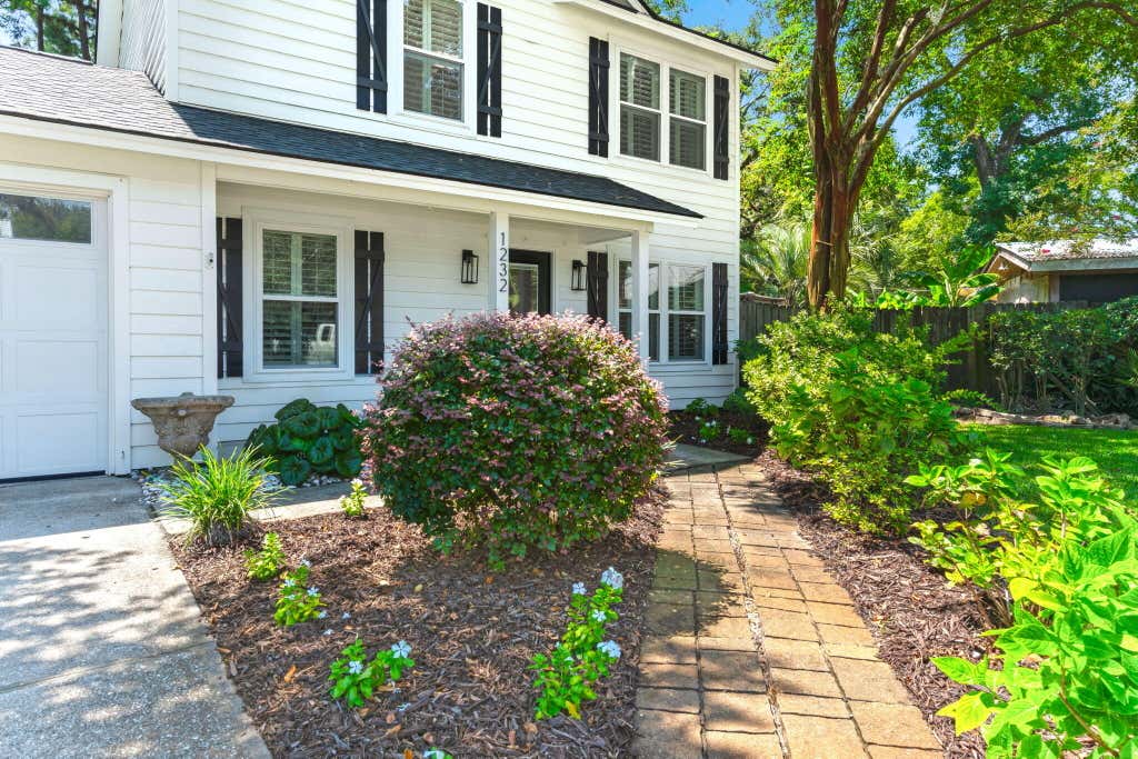 Photo of 1232 Merganser Court, Mount Pleasant, SC 29464 (MLS # 26022809)