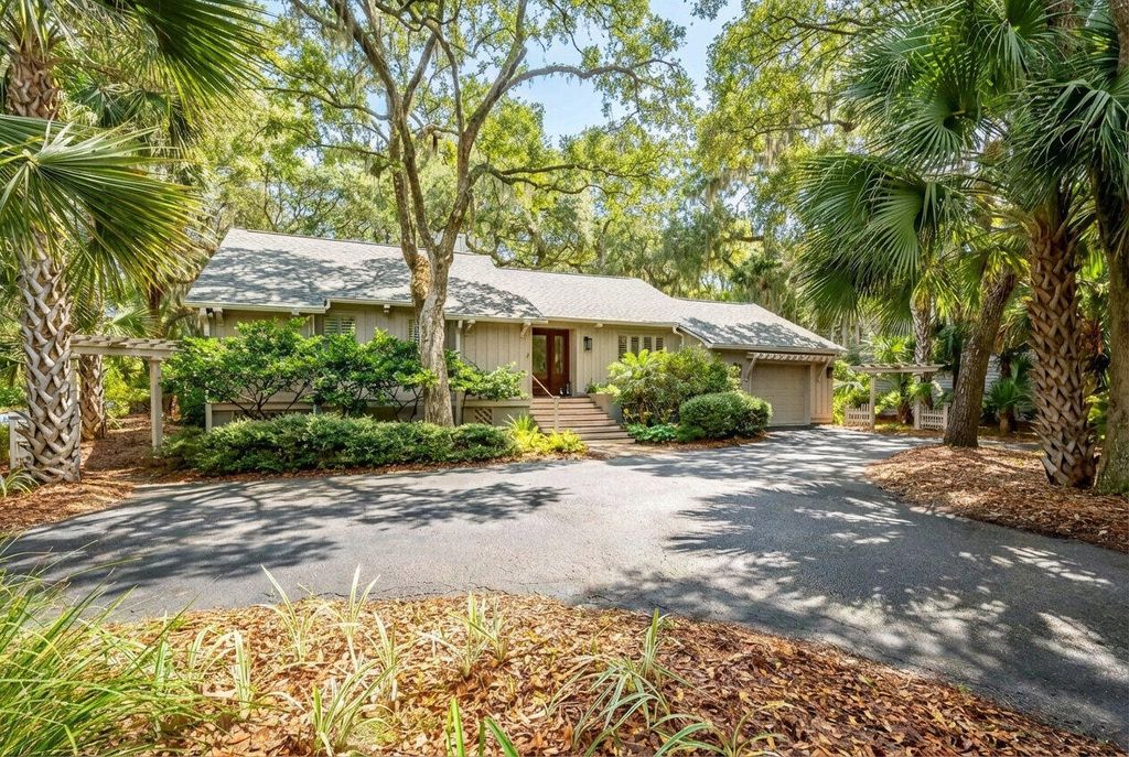 Photo of 327 Low Oak Woods Road, Kiawah Island, SC 29455 (MLS # 25031347)