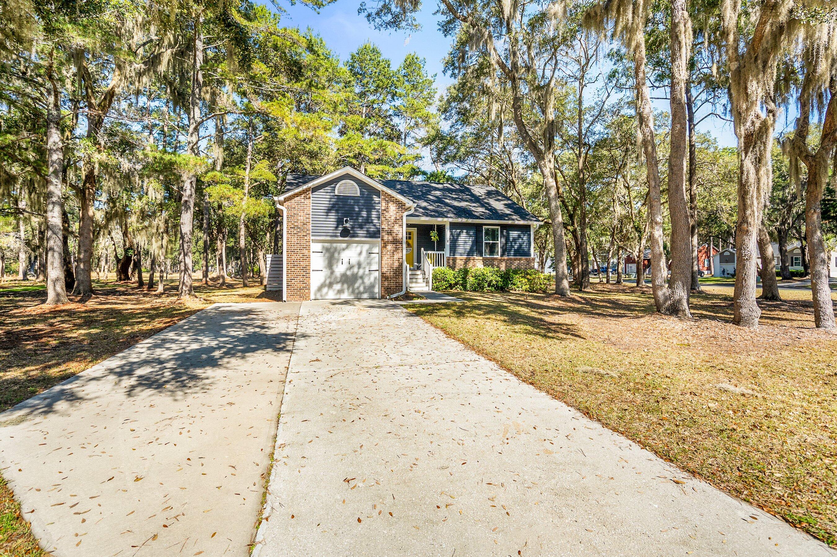 8 Arbor Lane