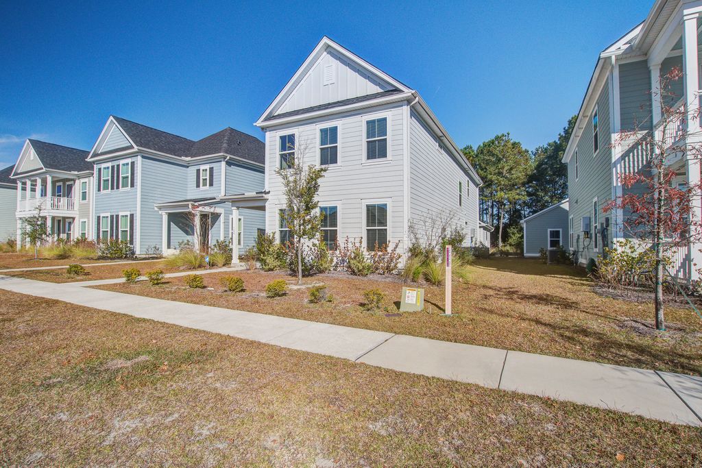 Photo of 106 Helena Park Drive, Summerville, SC 29486 (MLS # 25030983)