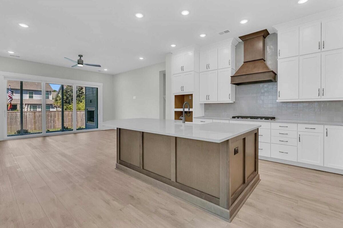 1183 Reserve Lane