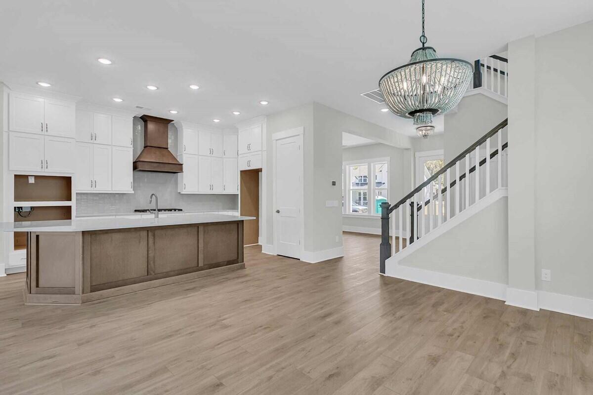 1183 Reserve Lane