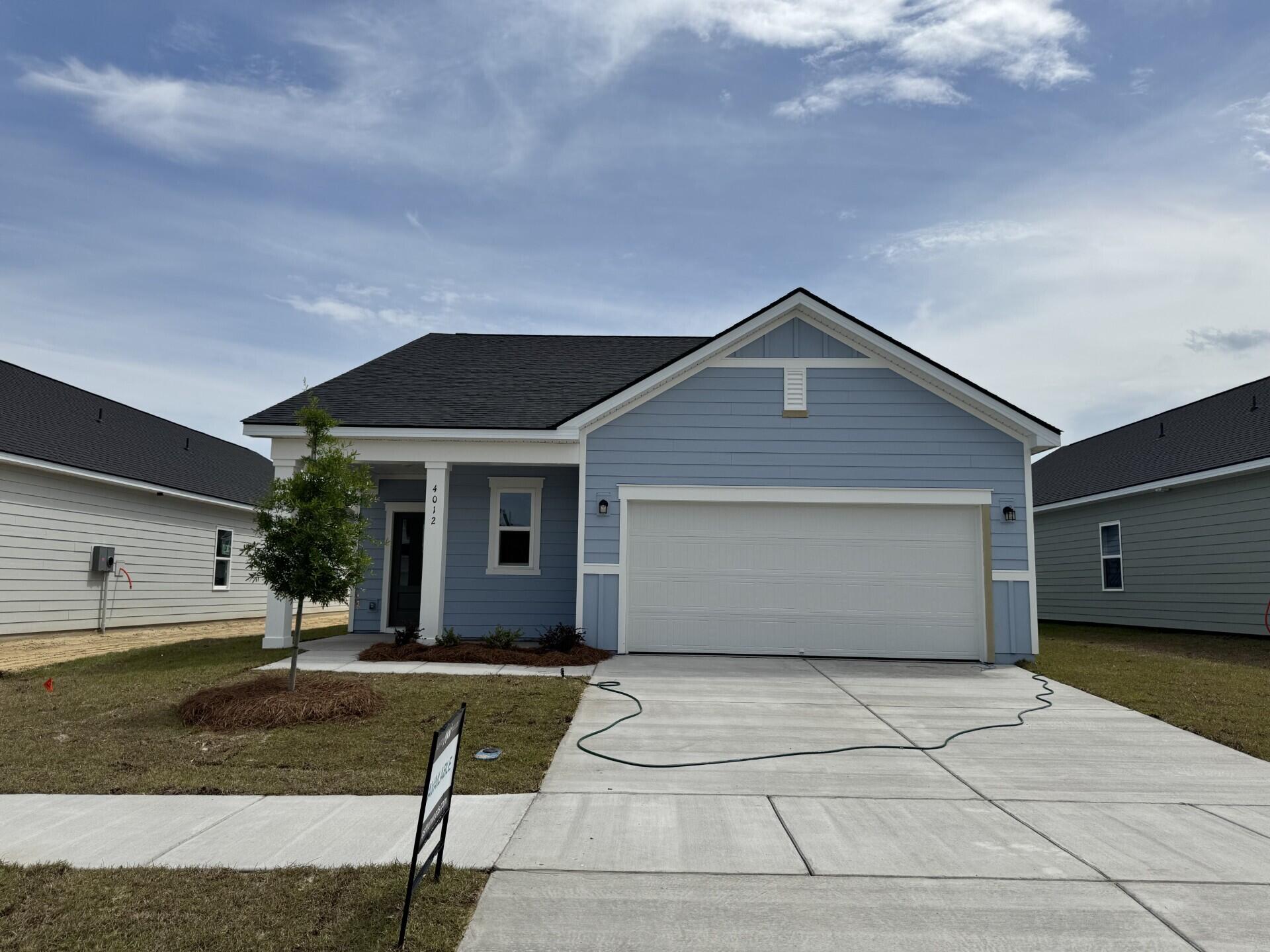 4012 Lemon Grass Lane