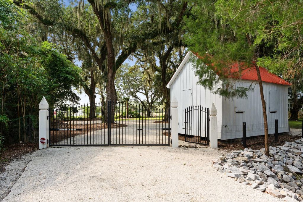 Photo of 127 Oak Street, McClellanville, SC 29458 (MLS # 25024080)