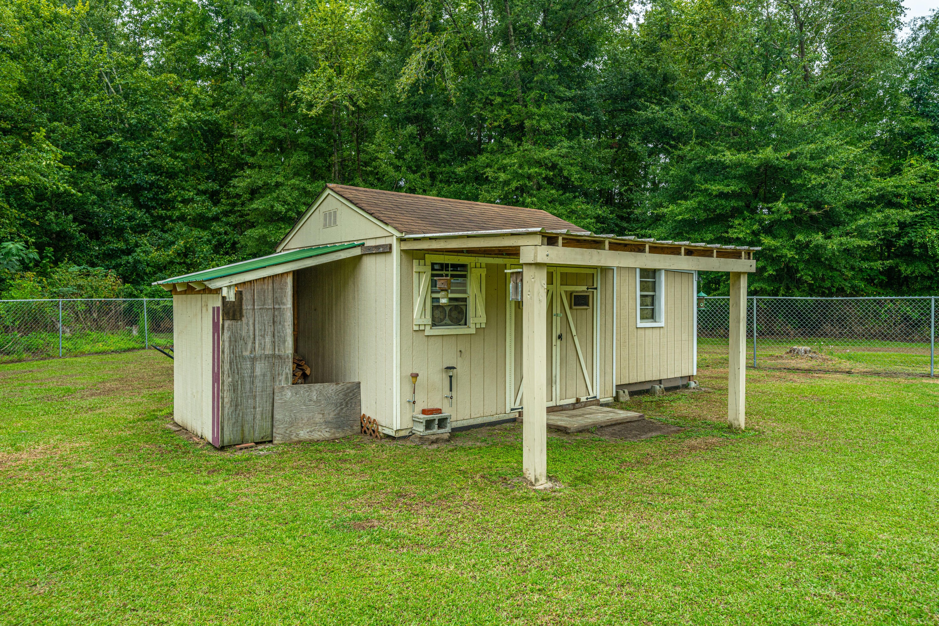 3279 Wire Road