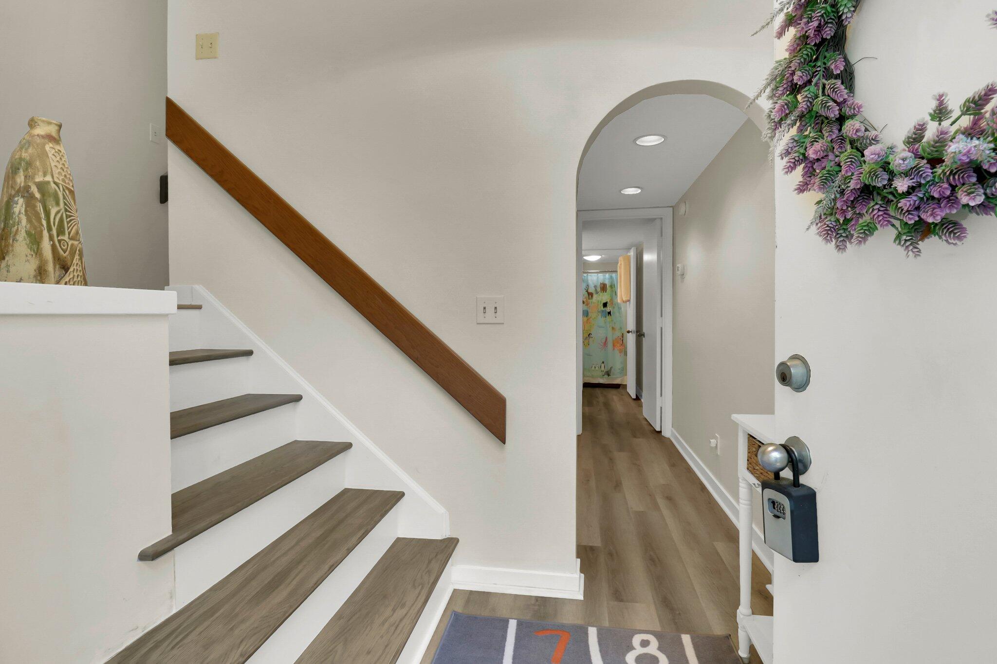 1723 Live Oak Park