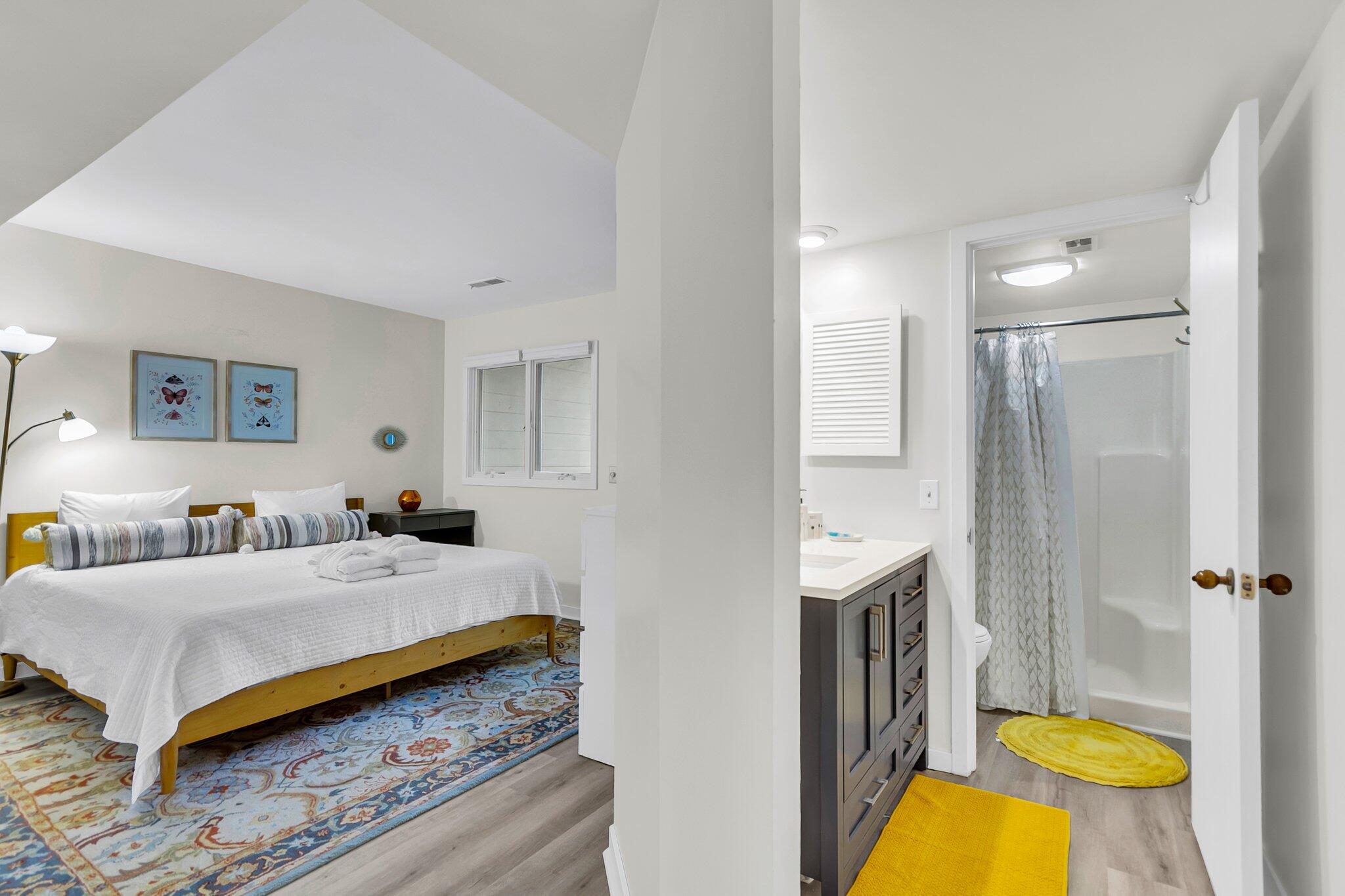 1723 Live Oak Park