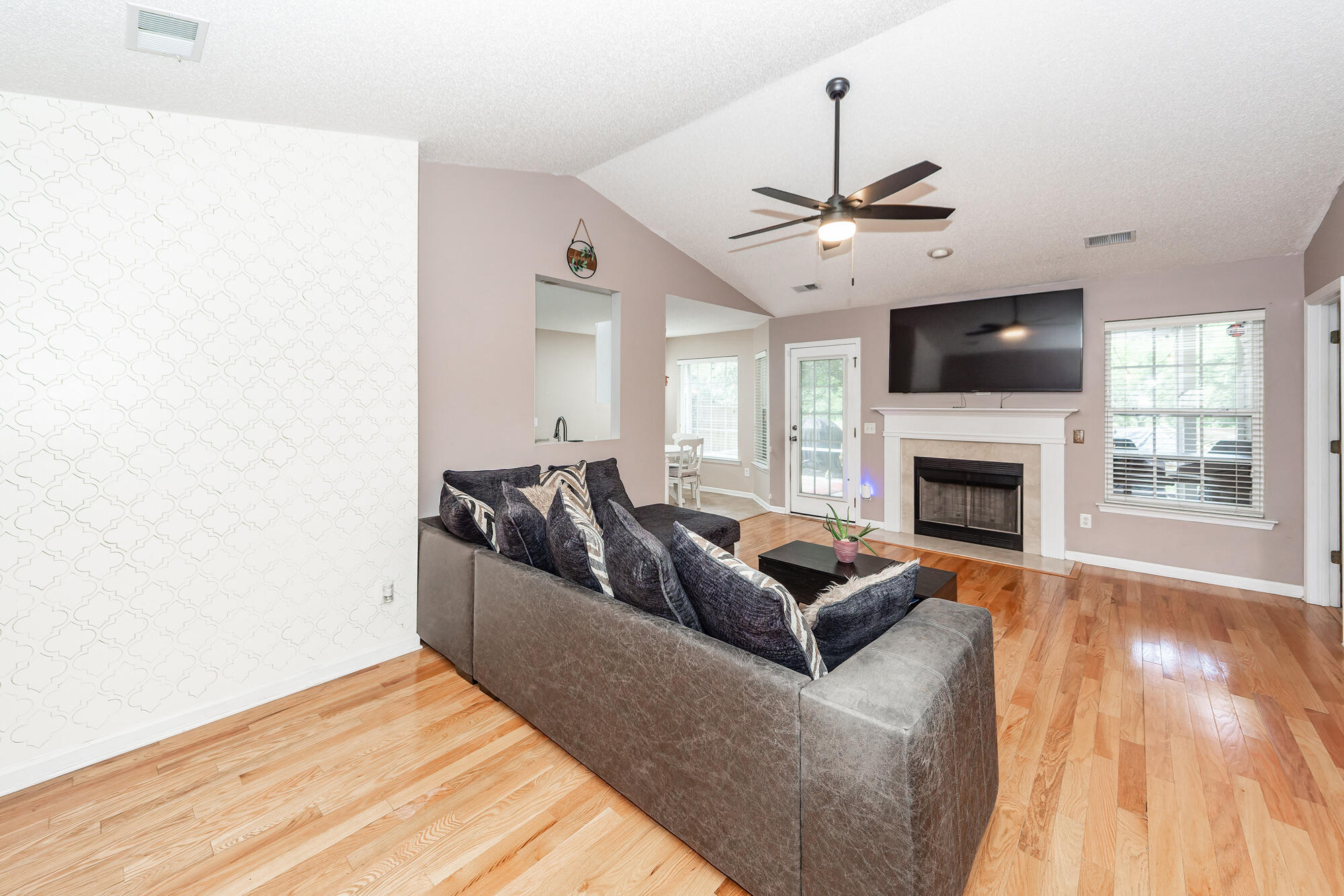 234 Everwood Court